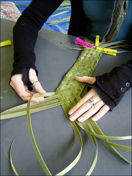 weaving the greenstone-bangle belt