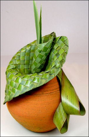 Using flax for foliage - Ali Brown Weaving