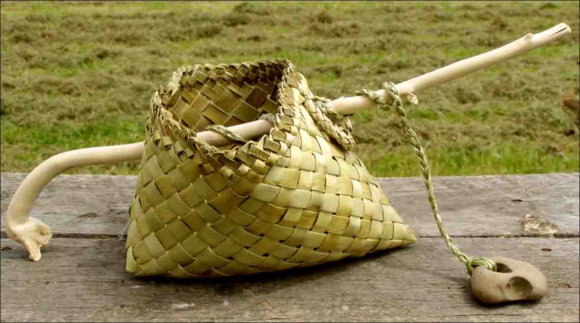 photo of 3 cornered basket